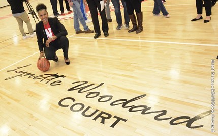 Lynette Woodard court signature