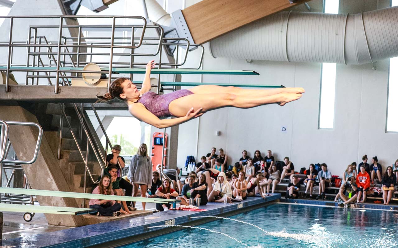 BVNW Claire Garrelts diving